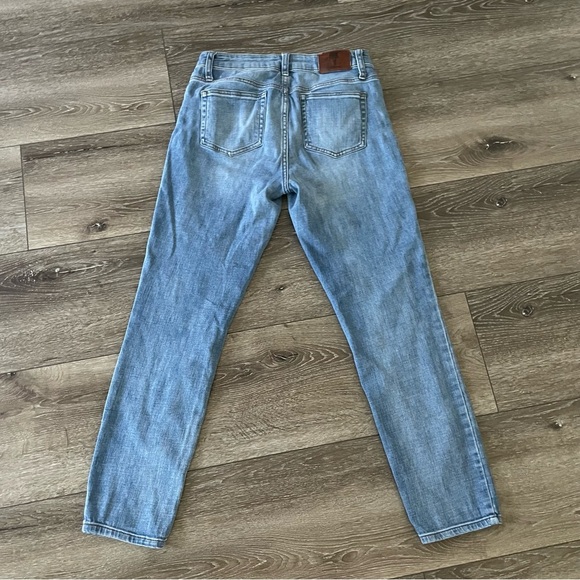 Frye Mid Rise Cropped Skinny Jeans Medium Wash Size 6 - Picture 3 of 10